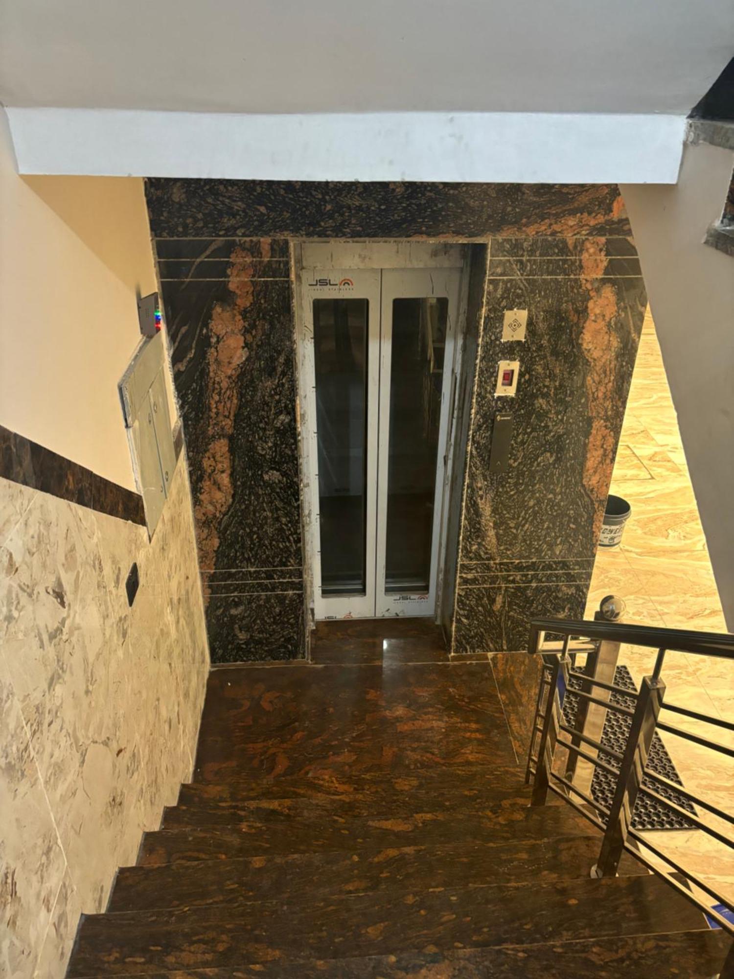 Swastik Palace 3* New Delhi