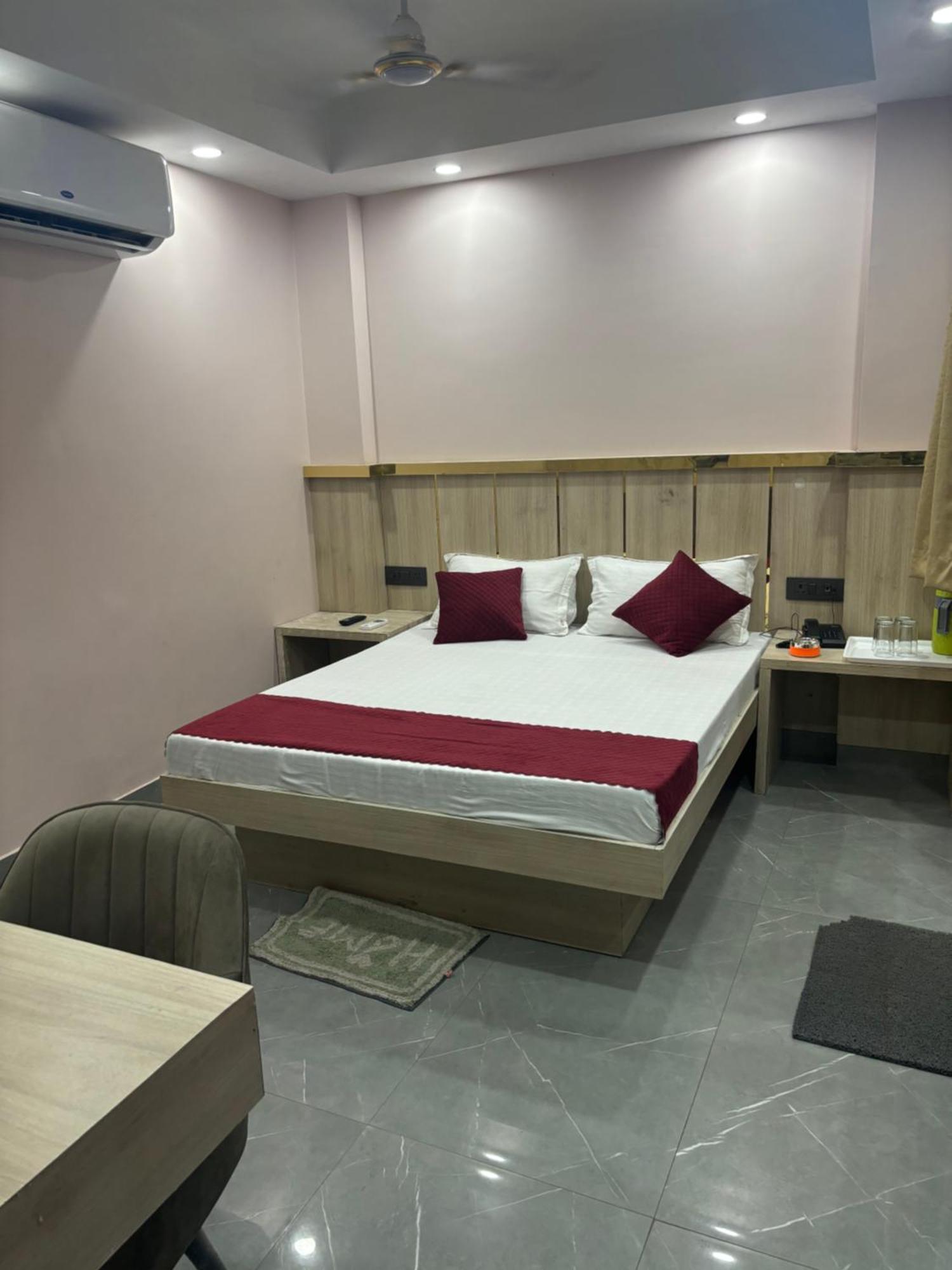 Hotel Swastik Palace New Delhi